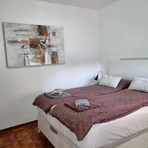Comfortable One Bedroom Apartamento